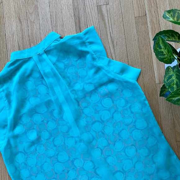 Lulumari Aqua Abstract Sleeveless Chinese Collar High-Low Button Up Blouse Sz M - Picture 7 of 10